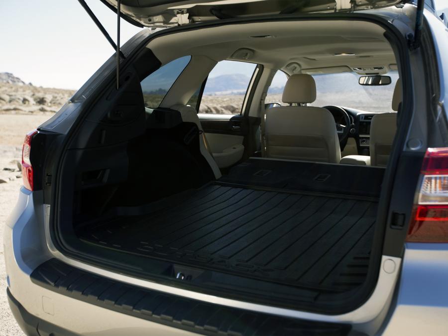  Subaru Outback 2015 года  (US) (фото 10 из 19)
